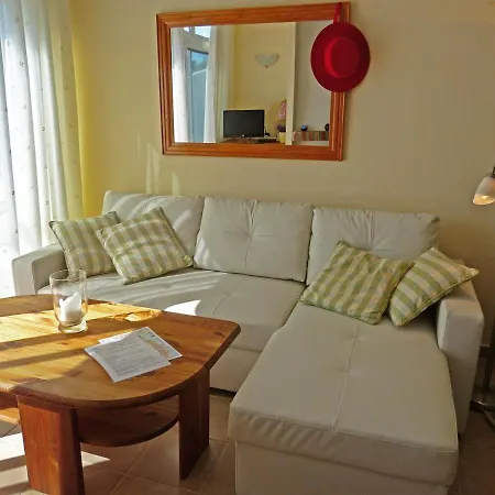 Appartement La Perla, With Seaview, Capistrano