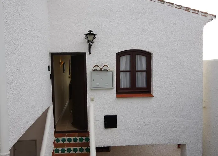 Апартаменты La Perla, With Seaview, Capistrano